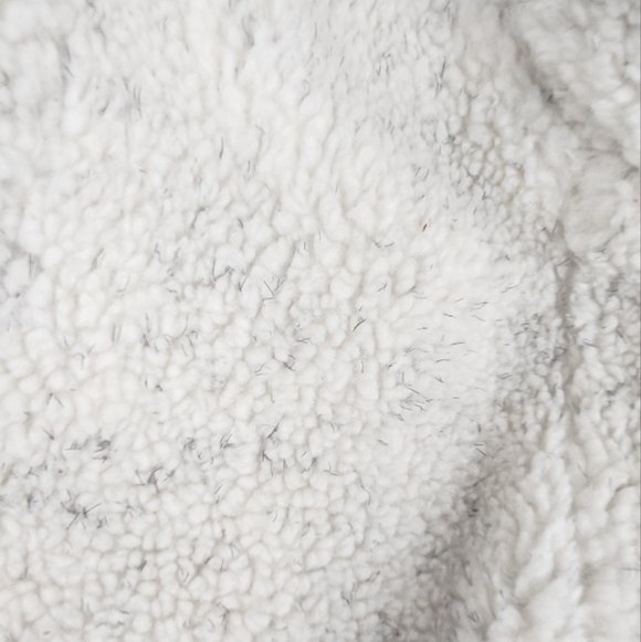 Orvis White & Grey Fuzzy Floral Lined Zip Up Vest. - Picture 3 of 7